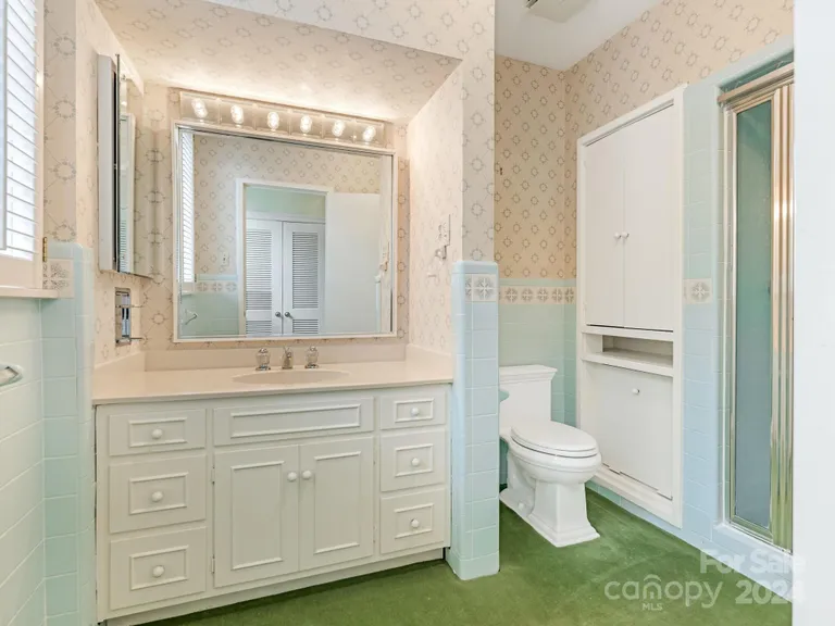 Charlotte Real Estate | View 3531 Sharon Road | room 39 | View 40