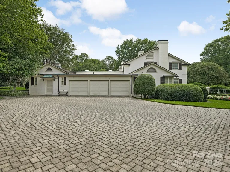 Charlotte Real Estate | View 3531 Sharon Road | room 12 | View 13