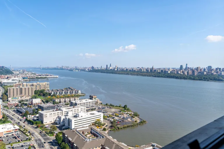 New York City Real Estate | View 7004 Blvd East Unit# 41B | room 21 | View 22
