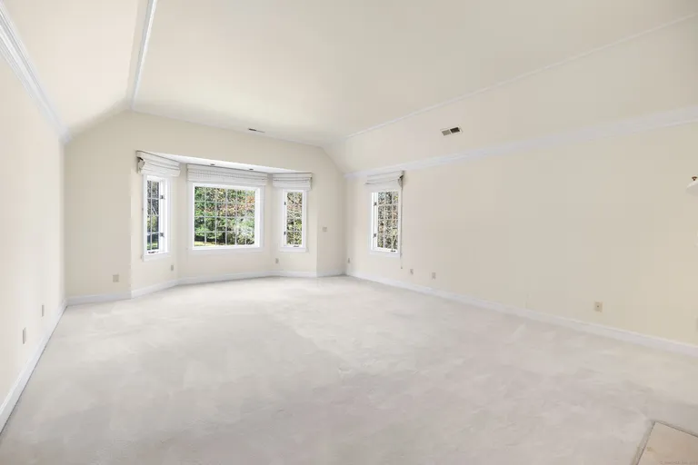 Greenwich Real Estate | View 534 Stanwich Road | room 16 | View 17