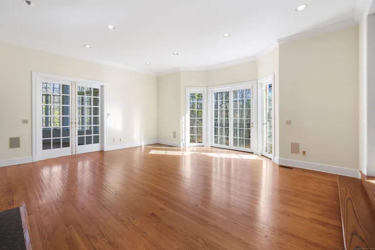 Greenwich Real Estate | View 534 Stanwich Road | room 13 | View 14