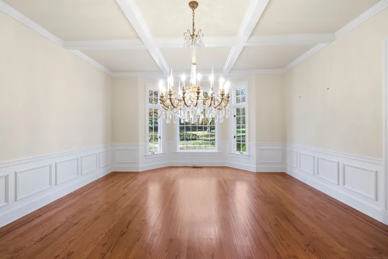 Greenwich Real Estate | View 534 Stanwich Road | room 9 | View 10