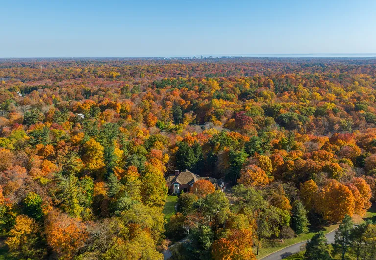 Greenwich Real Estate | View 534 Stanwich Road | room 25 | View 26