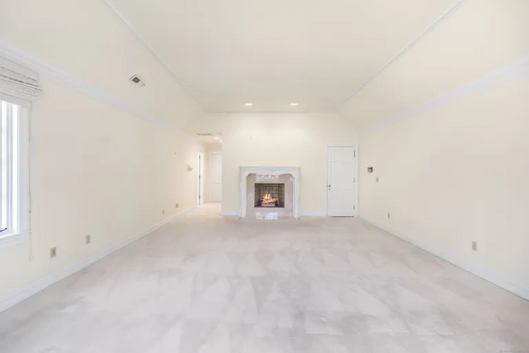 Greenwich Real Estate | View 534 Stanwich Road | room 17 | View 18