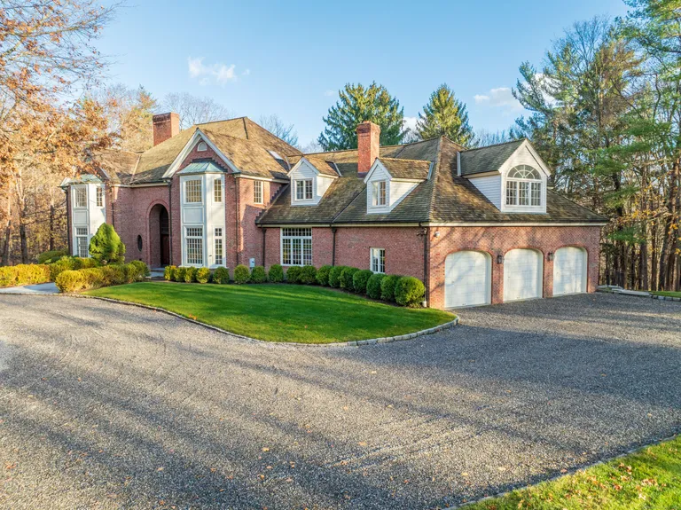 Greenwich Real Estate | View 534 Stanwich Road | room 4 | View 5