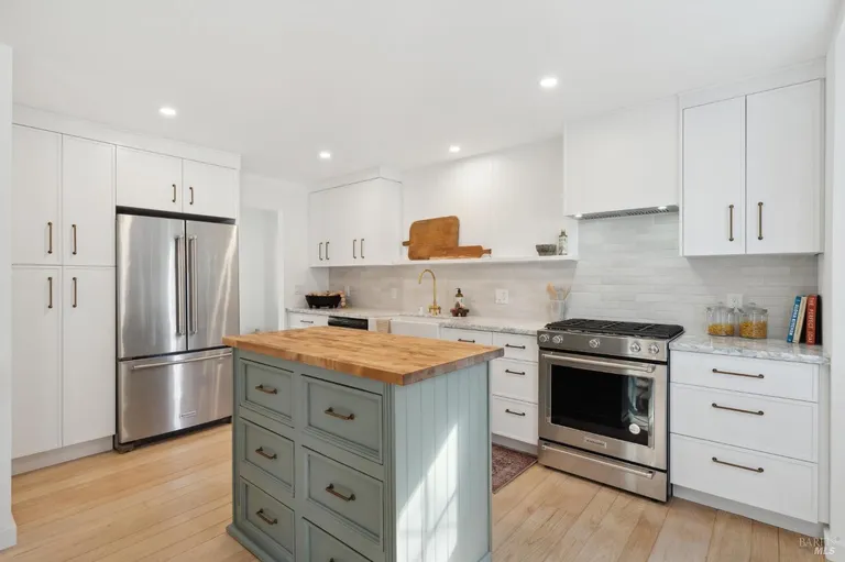 Northern California Real Estate | View 145 Rafael Drive | room 8 | View 9