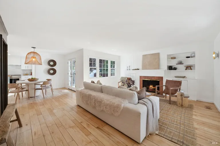 Northern California Real Estate | View 145 Rafael Drive | room 4 | View 5