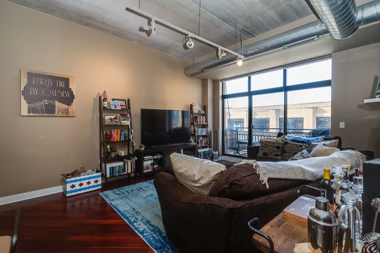 New York City Real Estate | View 3245 N Ashland, 3C | room 2 | View 3