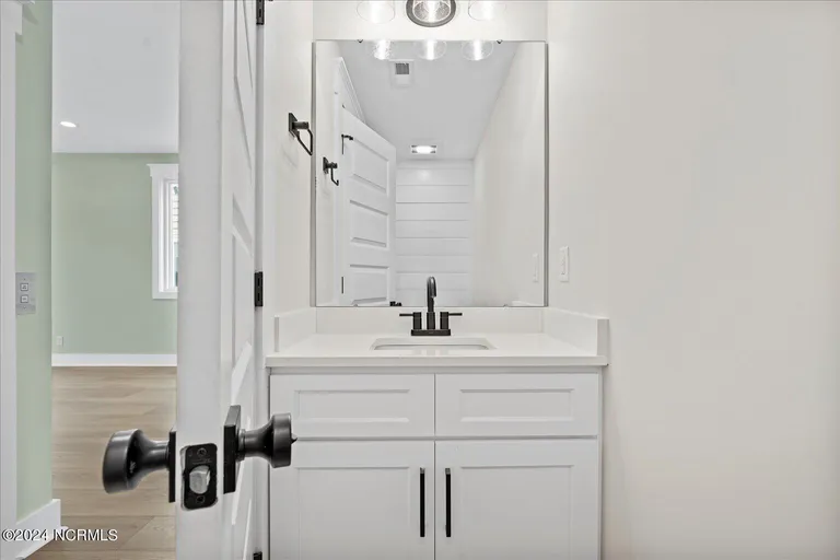 Wilmington, NC Real Estate | View 128 Sea Oaks Court | room 16 | View 17