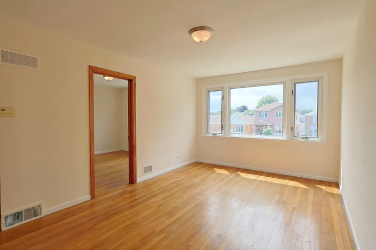 New York City Real Estate | View 3447 N Pacific | room 14 | View 15