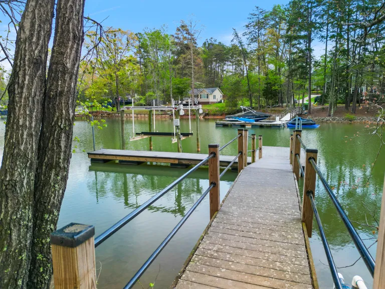 New York City Real Estate | View 7334 Lakeridge Drive | Private Floating Dock with Cable Boat Lift | View 47