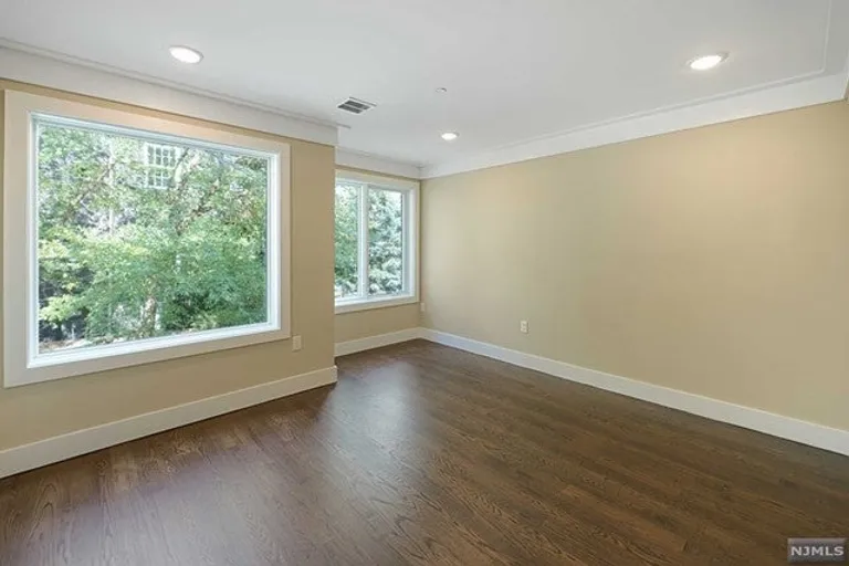 New York City Real Estate | View 164B Undercliff Avenue | room 26 | View 27