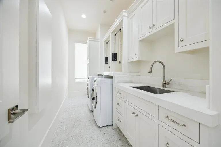 Houston Real Estate | View 3302 Amherst Street | room 18 | View 19