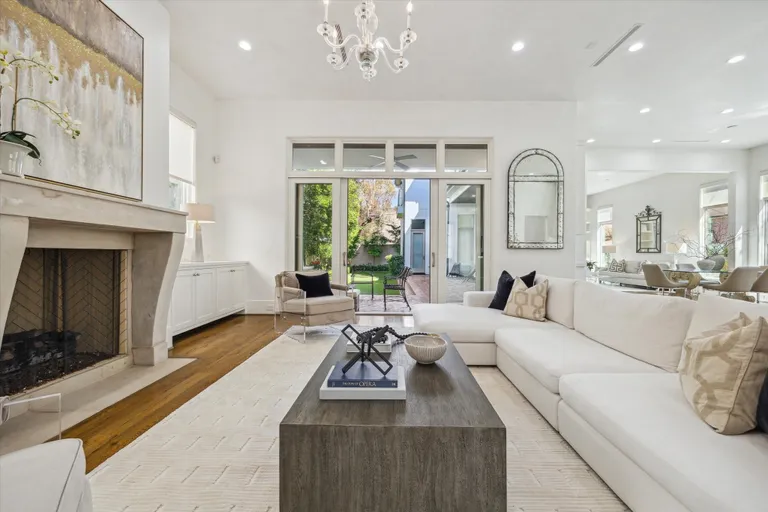 Houston Real Estate | View 3302 Amherst Street | room 6 | View 7