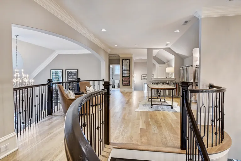 New York City Real Estate | View 14009 Island Drive | Staircase | View 25