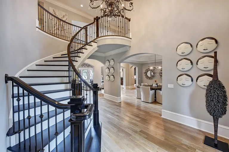 New York City Real Estate | View 14009 Island Drive | Foyer_Entrance Hall | View 4