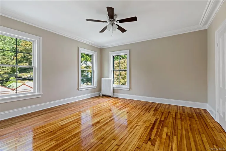 New York City Real Estate | View 22 Maple Street | room 39 | View 40