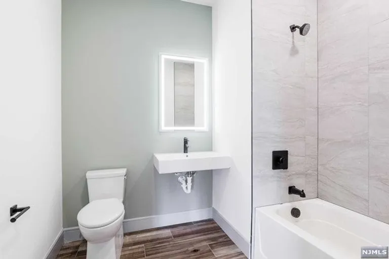 Bergen County Real Estate | View 1435 10th Street #412 | room 17 | View 18