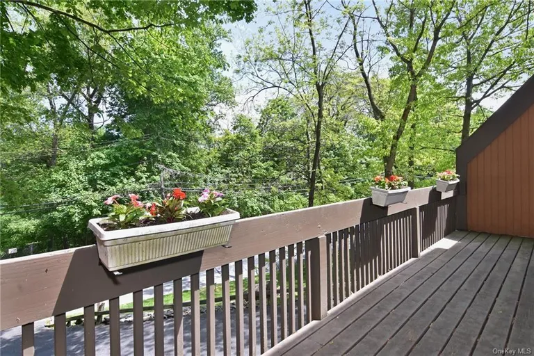 New York City Real Estate | View 122 Ogden Avenue | room 23 | View 24