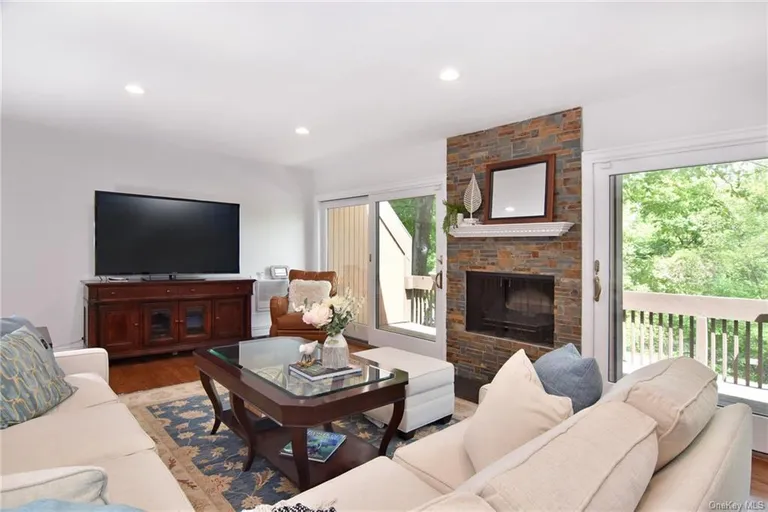 New York City Real Estate | View 122 Ogden Avenue | room 2 | View 3