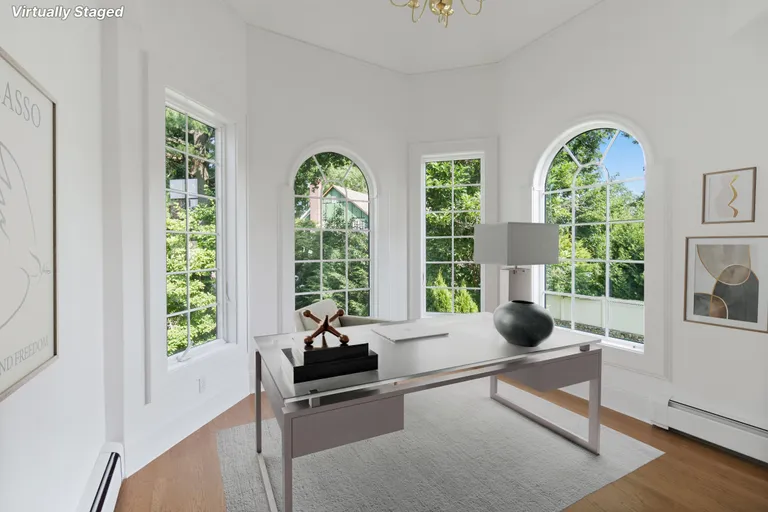 New York City Real Estate | View 20 Center Road | Virtually Staged | View 26