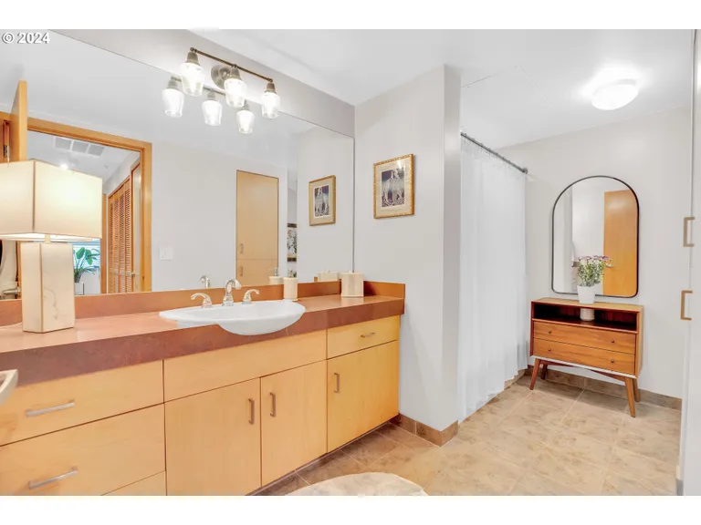 New York City Real Estate | View 821 NW 11th Ave #301 | room 19 | View 20