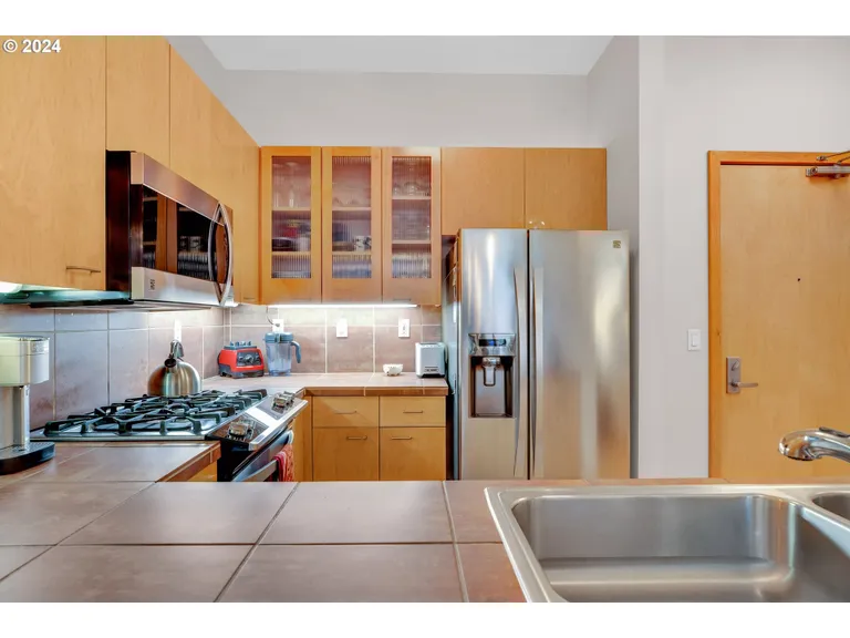 New York City Real Estate | View 821 NW 11th Ave #301 | room 9 | View 10