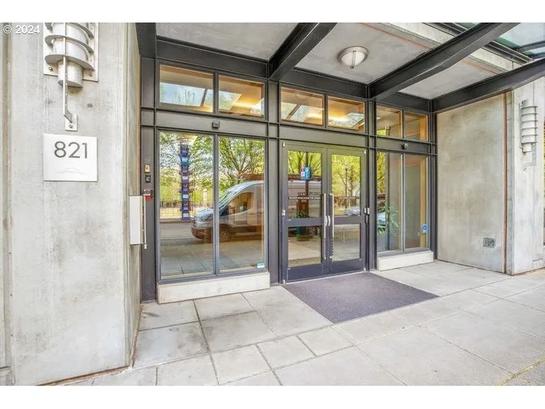 New York City Real Estate | View 821 NW 11th Ave #301 | 1 Bed, 1 Bath | View 1