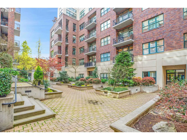 New York City Real Estate | View 821 NW 11th Ave #301 | room 3 | View 4