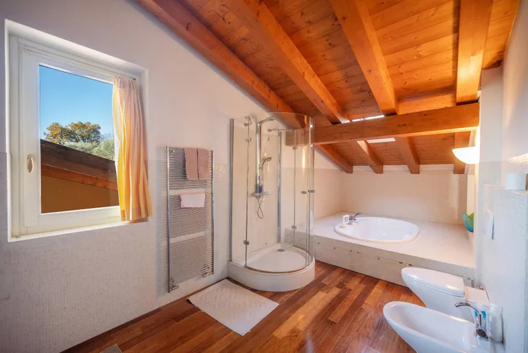 Northeast Italy Real Estate | View Villa del Golfo - VI001356 | 20 | View 20
