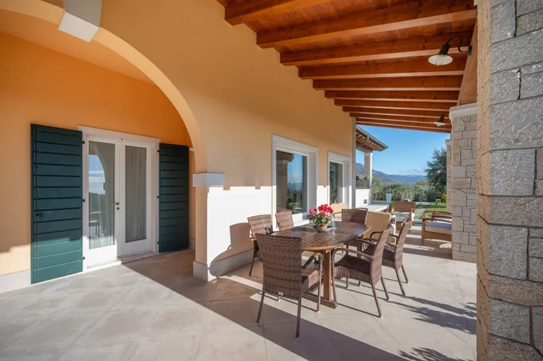 Northeast Italy Real Estate | View Villa del Golfo - VI001356 | 7 | View 7