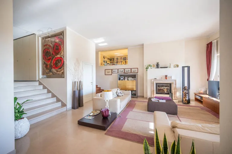 Northeast Italy Real Estate | View Villa del Golfo - VI001356 | 12 | View 12