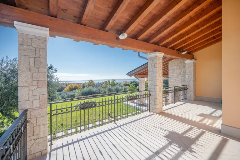 Northeast Italy Real Estate | View Villa del Golfo - VI001356 | 18 | View 18