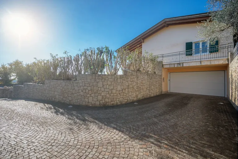 Northeast Italy Real Estate | View Villa del Golfo - VI001356 | 36 | View 36