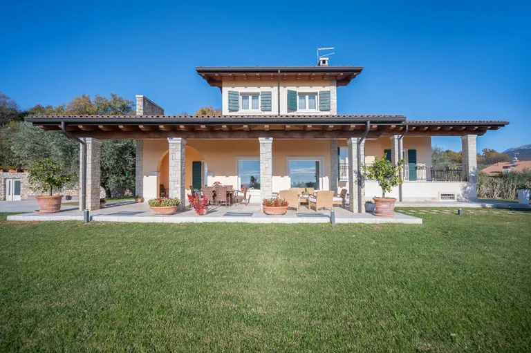 Northeast Italy Real Estate | View Villa del Golfo - VI001356 | 3 Beds, 5 Baths | View 1