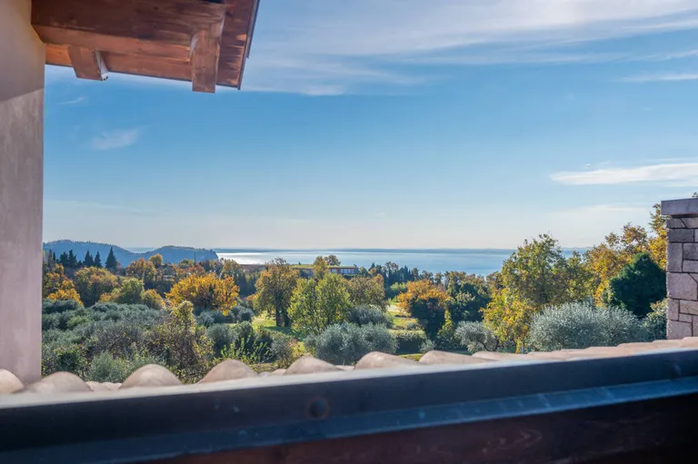 Northeast Italy Real Estate | View Villa del Golfo - VI001356 | 17 | View 17