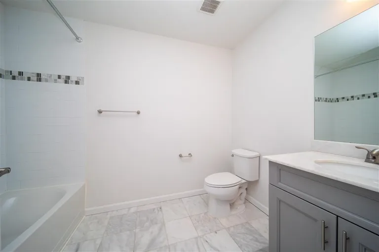 New York City Real Estate | View 850 Newark Ave Unit# 4D | room 7 | View 8