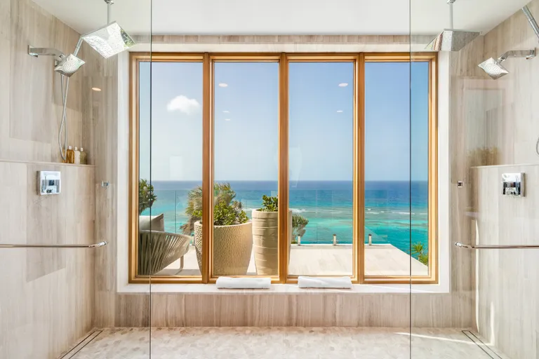 British Virgin Islands Real Estate | View Villa Maronti, Oil Nut Bay | Villa Maronti Junior Suite Bath 2 | View 20
