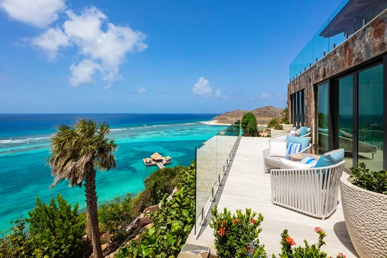 British Virgin Islands Real Estate | View Villa Maronti, Oil Nut Bay | Villa Maronti Junior Suite Terrace 1 | View 10