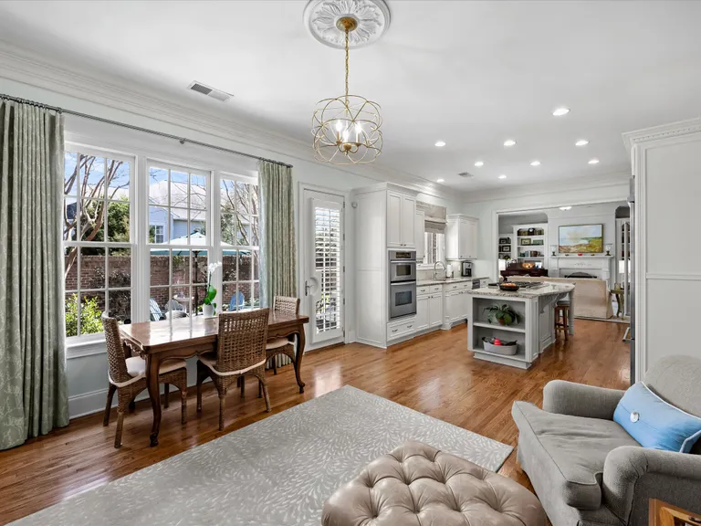 New York City Real Estate | View 4831 Park Phillips Court | Breakfast Room/Sitting Area | View 21