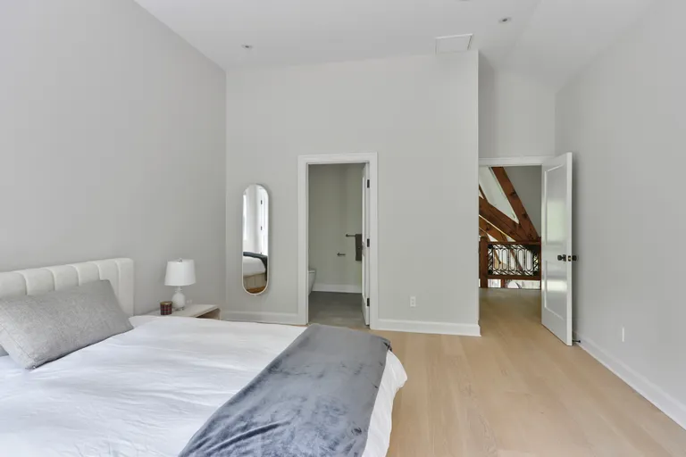 New York City Real Estate | View 112 North Farm Way | room 25 | View 26