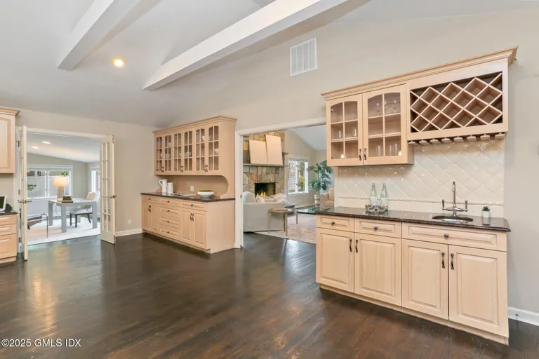 Greenwich Real Estate | View 16 Dandy Drive | room 10 | View 11