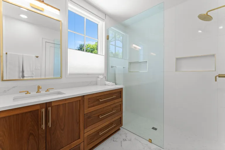 New York City Real Estate | View 1446 Queens Road W | Full Bath | View 44