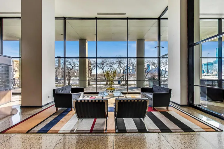 New York City Real Estate | View 360 E Randolph, 907 | room 29 | View 30