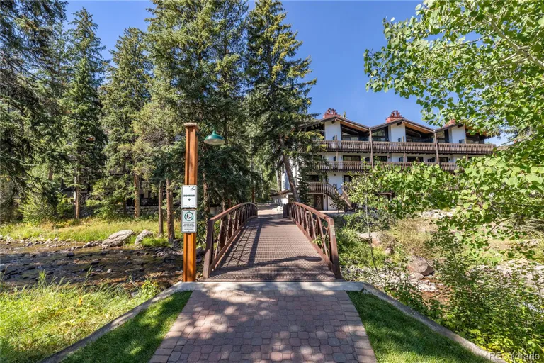 Denver Real Estate | View 4770 Bighorn Road Unit# B4 | room 30 | View 31