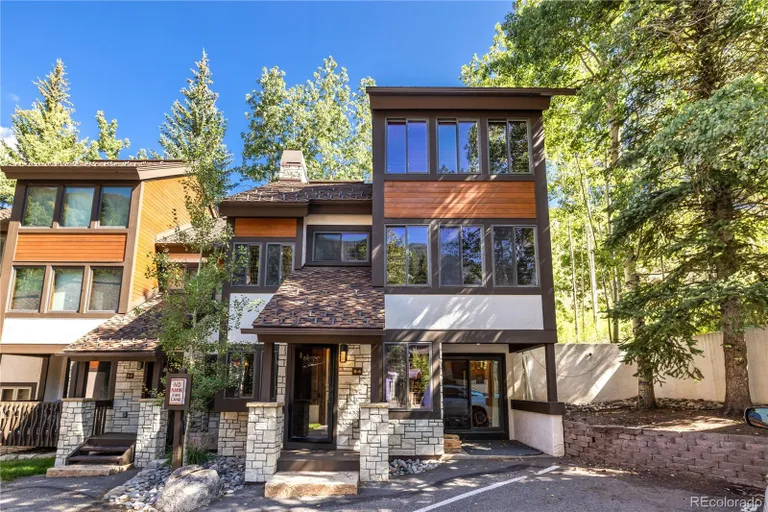 Denver Real Estate | View 4770 Bighorn Road Unit# B4 | room 21 | View 22