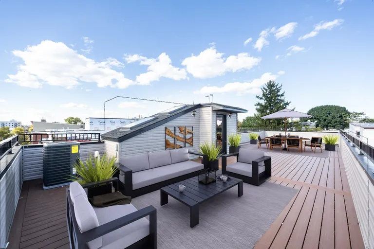 Jersey City/Hoboken Real Estate | View 22 Beacon Ave Unit# 2B | room 29 | View 30