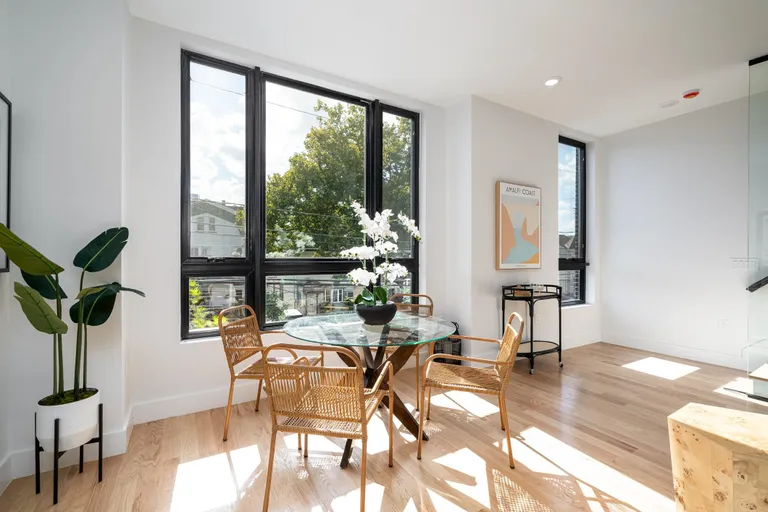 Jersey City/Hoboken Real Estate | View 22 Beacon Ave Unit# 2B | room 14 | View 15