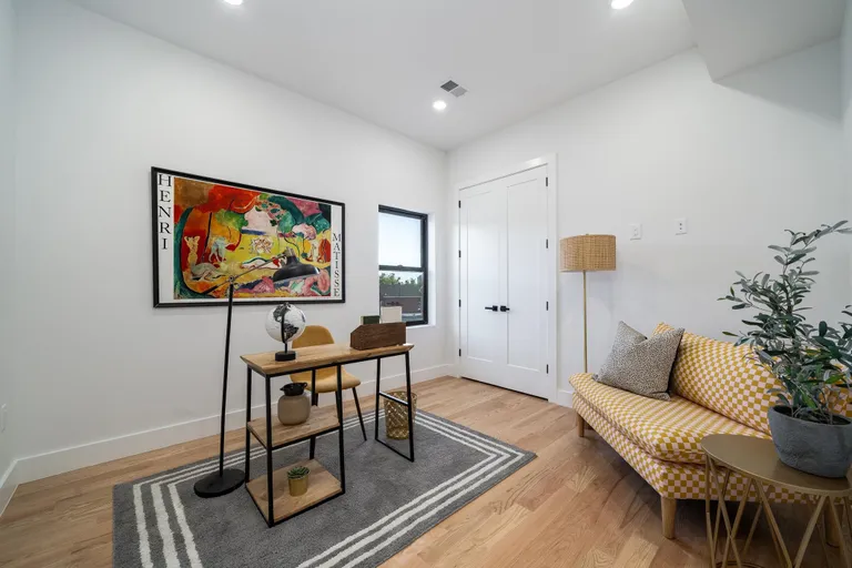 Jersey City/Hoboken Real Estate | View 22 Beacon Ave Unit# 2B | room 12 | View 13