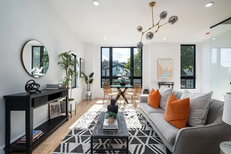 Jersey City/Hoboken Real Estate | View 22 Beacon Ave Unit# 2B | room 7 | View 8